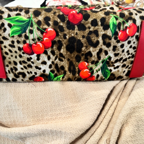 Dolce and Gabbana limited edition tote - Picture 3 of 9
